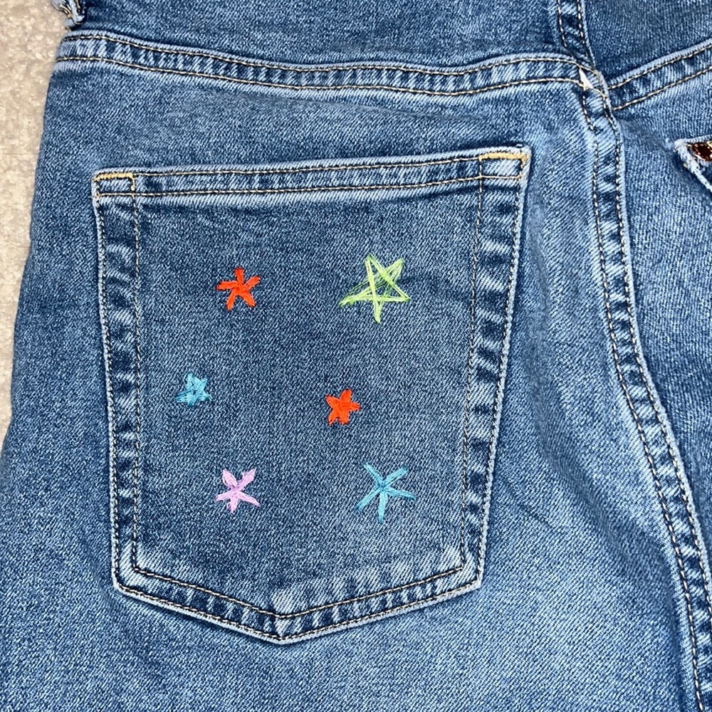 Personalized straight jeans
